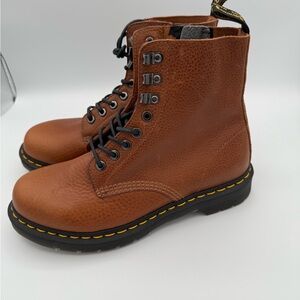 NWOT Dr. Martens 1460 PM Naturesse Combat Tan Leather Lace-Up Boots
